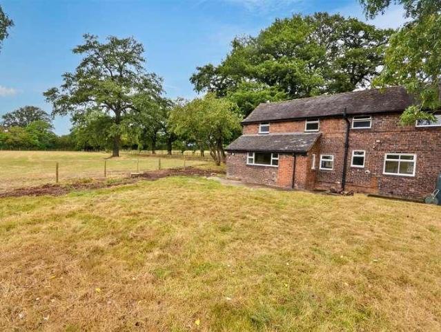 House for sale in Baswich, Staffordshire
