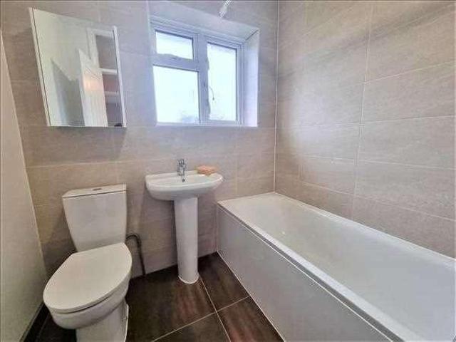 House for sale in Sparrow Farm, Greater London