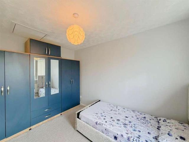 House for sale in Old Wharf, City Of Leicester