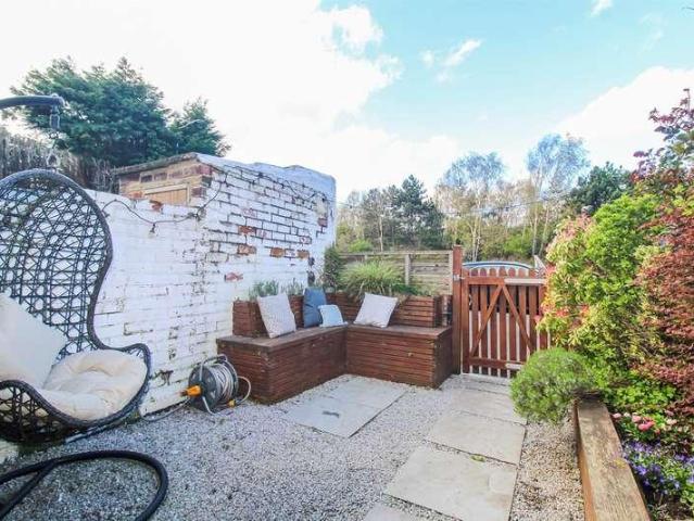 House for sale in Normanton and Altofts, Altofts