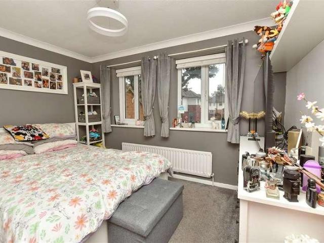 House for sale in Walderslade, Chatham