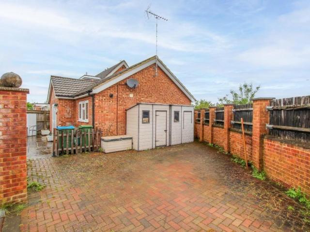 House for sale in Burcott, Buckinghamshire