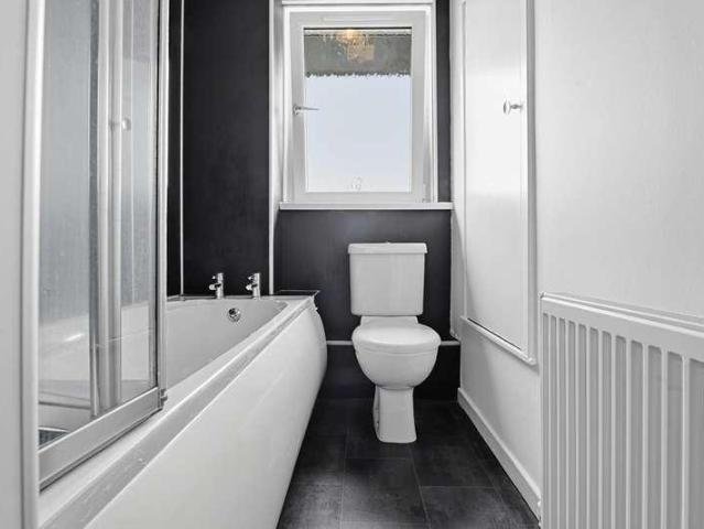 House for sale in Cowdenbeath, Scotland