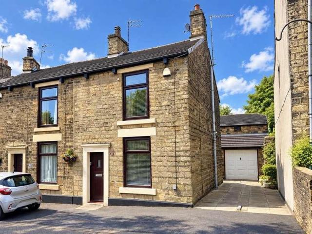 House for sale in Broadbottom, Tameside