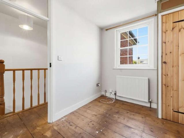House for sale in Longport, The Bridge