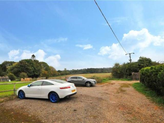 House for sale in Chipping Hill, Essex