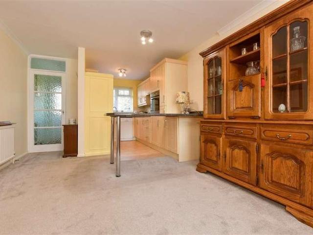 House for sale in Upper Walmer, Ash