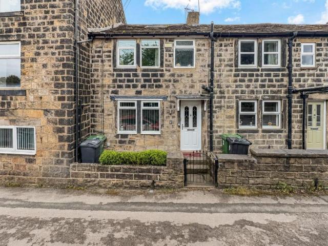 House for sale in Yeadon, West Yorkshire