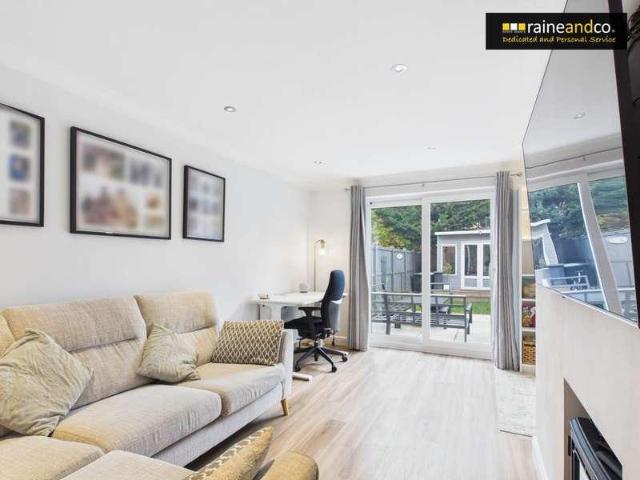House for sale in Cranborne, Hertsmere