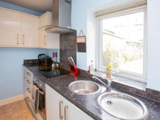 House for sale in Batley, West Yorkshire
