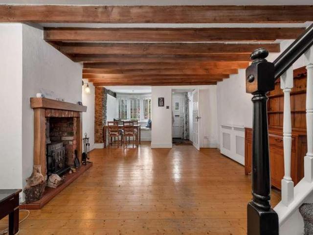 House for sale in Barholm, Lincolnshire