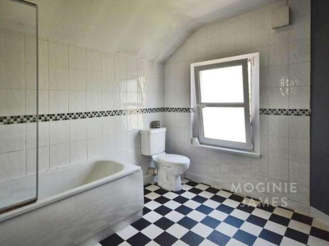 House for sale in Plasnewydd, Falcon Lodge