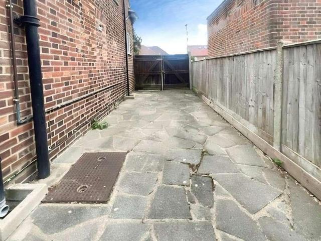 House for sale in Cowley, Greater London