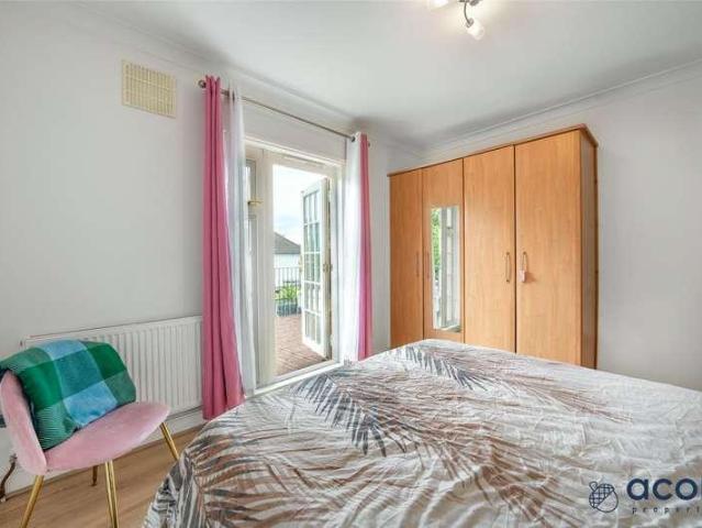 House for sale in Greater London