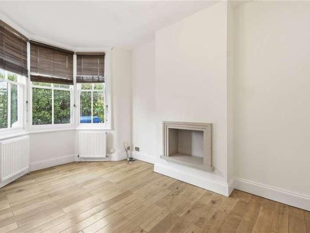 House for sale in East Dulwich, Greater London