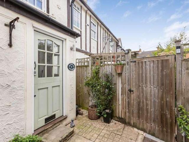 House for sale in Hertford, Colliers End