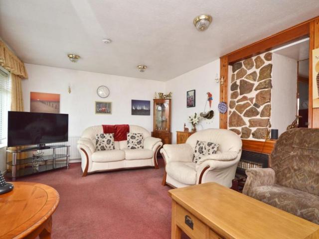 House for sale in Withywood, Feckenham