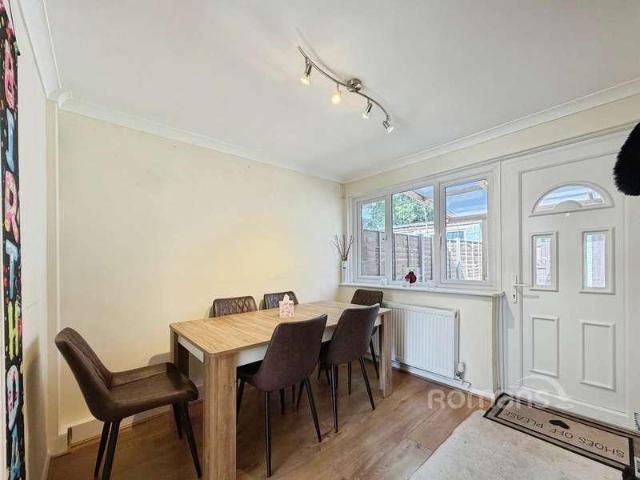 House for sale in Farnborough, Hampshire