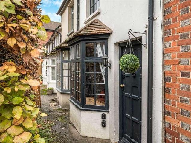 House for sale in Marehill, Horsham