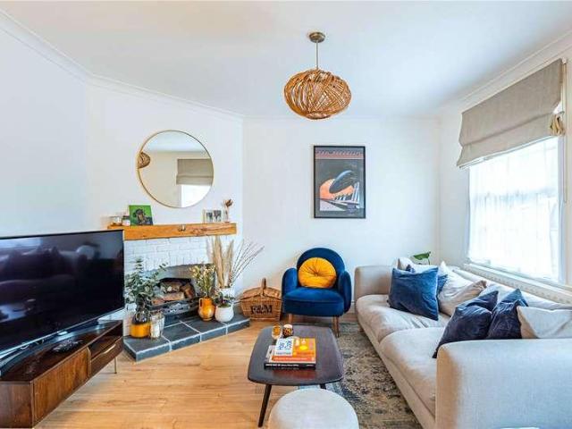 House for sale in Pouchen End, Hertfordshire