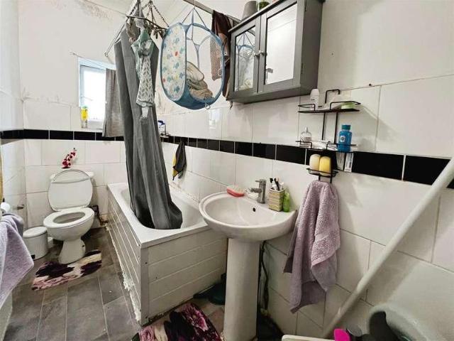 House for sale in Barkerend, Bradford