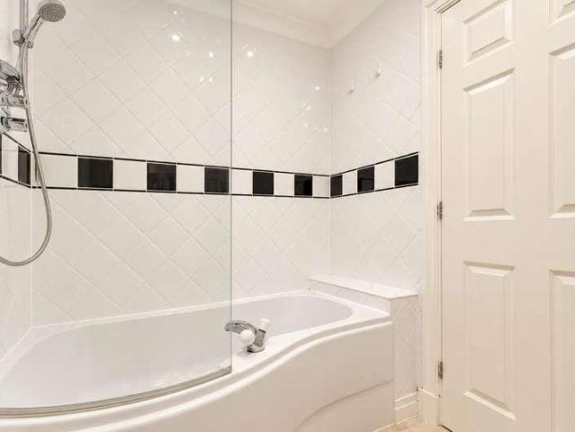 House for sale in Burton Waters, Ingleby