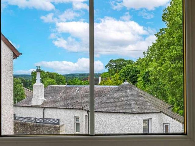 House for sale in Lanark, Scotland