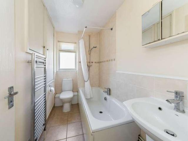 House for sale in Ladygrove, Berrick Salome