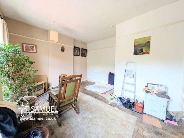 House for sale in Ynysybwl and Coed-y-cwm, Ynysybwl