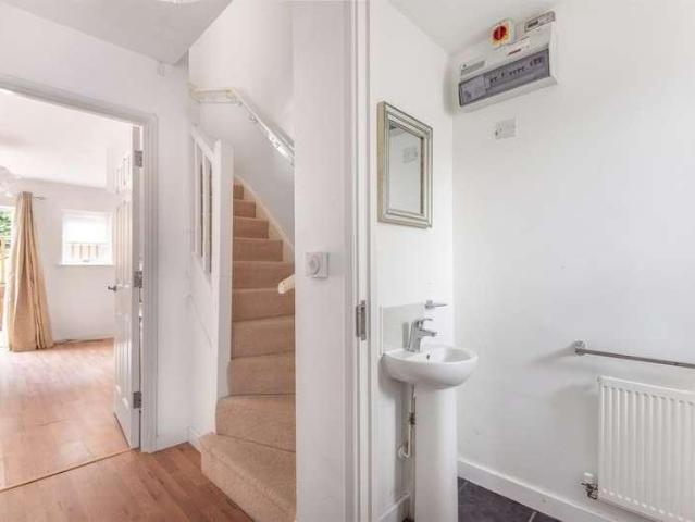 House for sale in Dee Park, Reading