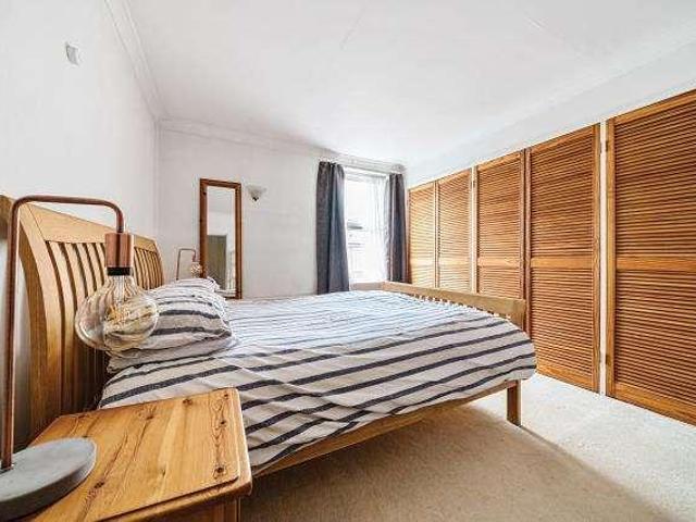 House for sale in Henley-on-Thames, Berrick Salome
