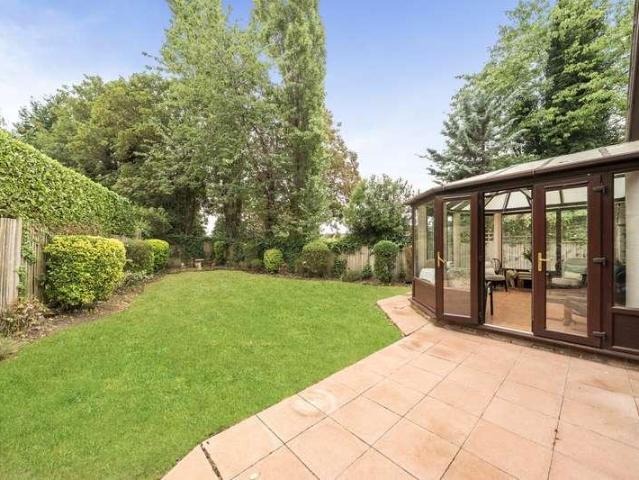 House for sale in Watford Heath, North Watford
