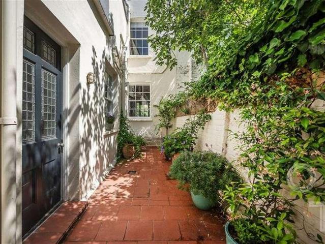 House for sale in Kentish Town, Greater London