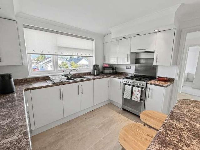 House for sale in Tricketts Cross, Ferndown