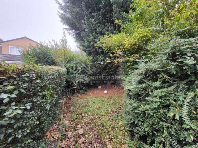 House for sale in Dewsbury, West Yorkshire