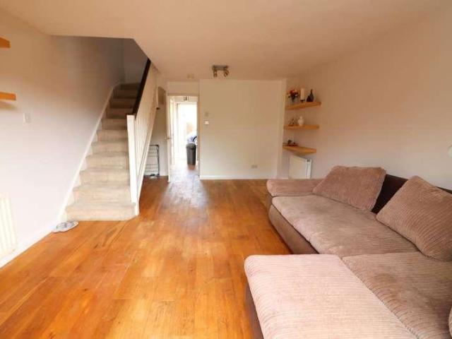 House for sale in Barton-le-clay, Bedfordshire