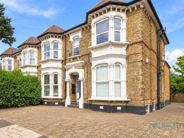 House for sale in Hendon, Greater London