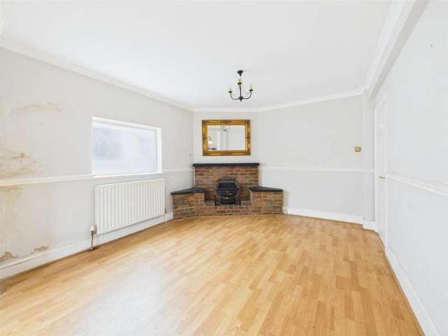 House for sale in Northwood, Greater London