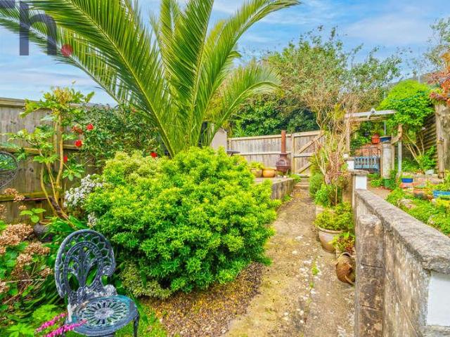 House for sale in Cowlease, Ventnor