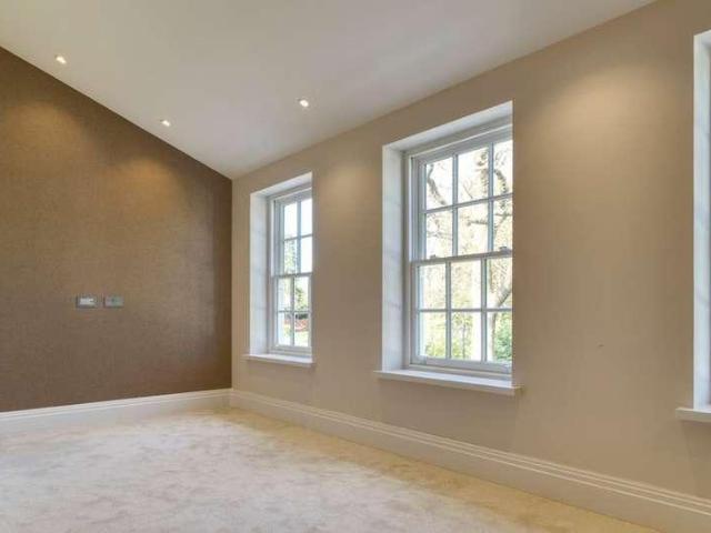 House for sale in Brunswick Park, Greater London