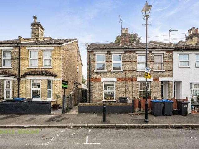 House for sale in London Borough of Croydon, Greater London