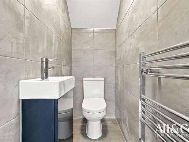 House for sale in Little Thurrock, Grays