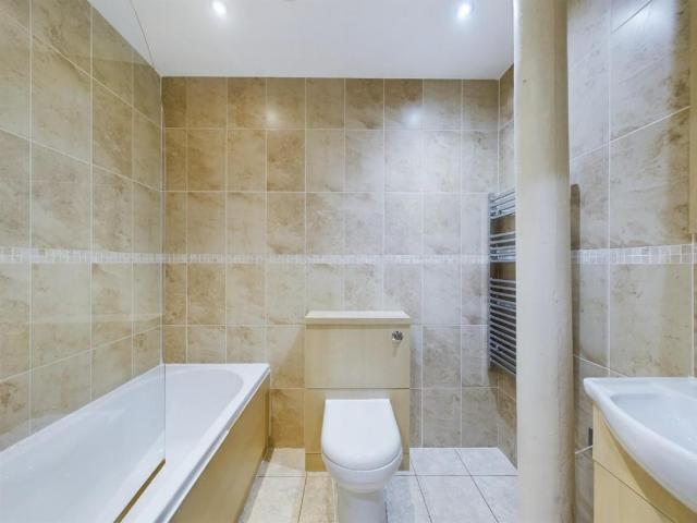 House for sale in Baildon, West Yorkshire
