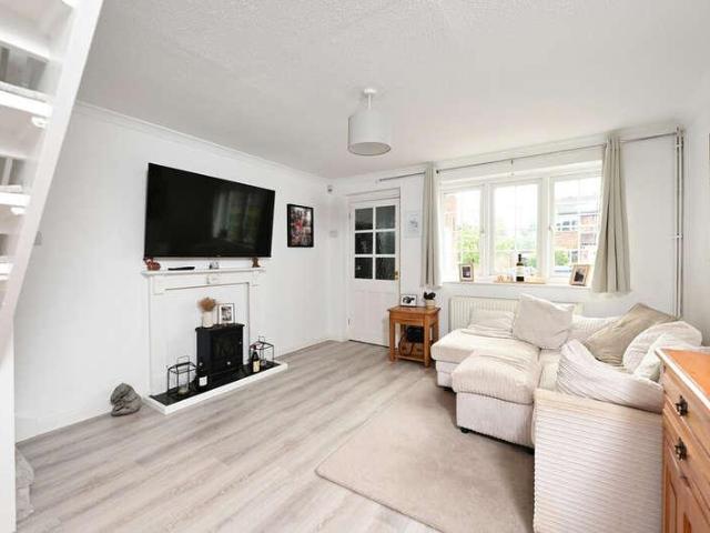 House for sale in College Town, Sandhurst