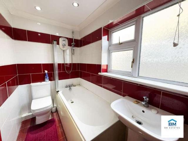 House for sale in Old Wharf, City Of Leicester