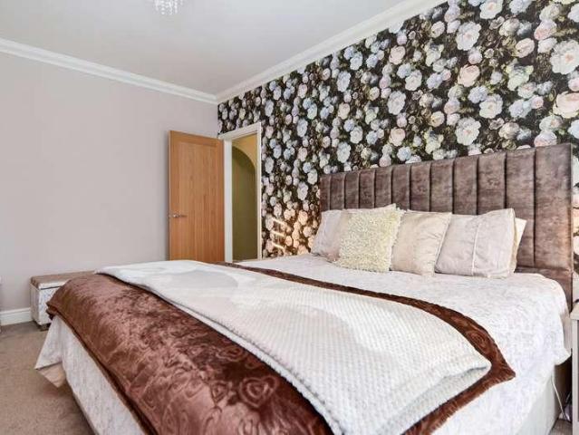 House for sale in North Shoebury, Alton Barnes
