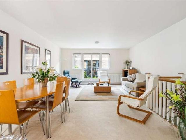 House for sale in Kensal Town, Greater London