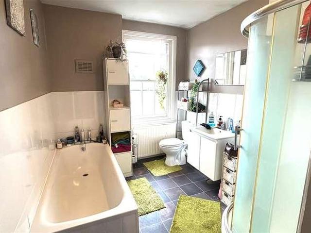 House for sale in Longport, The Bridge