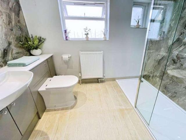 House for sale in Elmstead, Dale Hill
