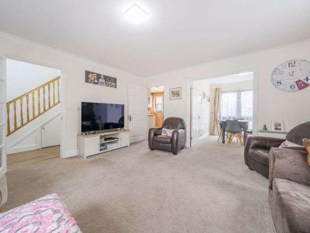 House for sale in Chelmondiston, Suffolk
